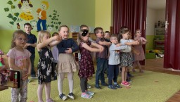 img/2026/ms_besidka_den_matek_26/DOYW6997.JPG